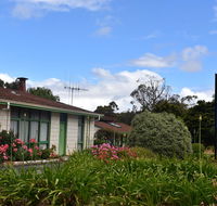 Valley Views Motel  Chalets