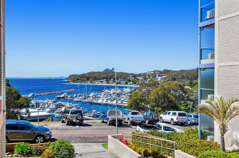 Laman Lodge, Unit 2, 15 Laman Street - New South Wales Tourism  16