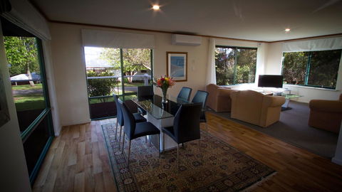 Karri Mia Chalets And Studios - New South Wales Tourism  29