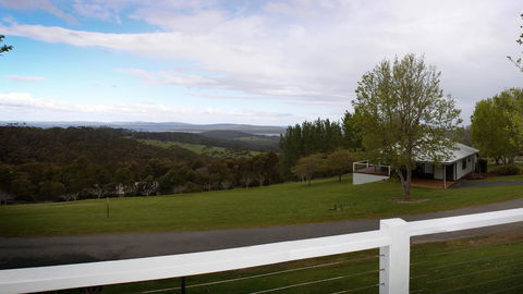 Karri Mia Chalets And Studios - New South Wales Tourism  9