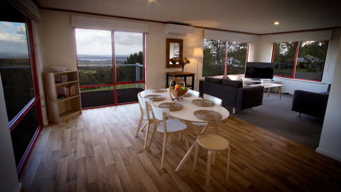 Karri Mia Chalets And Studios - New South Wales Tourism  4
