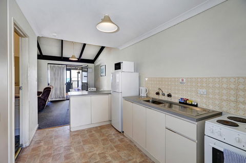 West Beach Lagoon 123 - Location & Views!!! - New South Wales Tourism  5