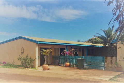 Surf Shack - New South Wales Tourism  3