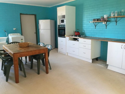 Surf Shack - New South Wales Tourism  1