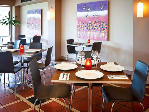 The Continental Hotel - New South Wales Tourism  31
