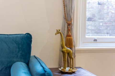 Heritage Townhouse Near Harbour Bridge - New South Wales Tourism  38