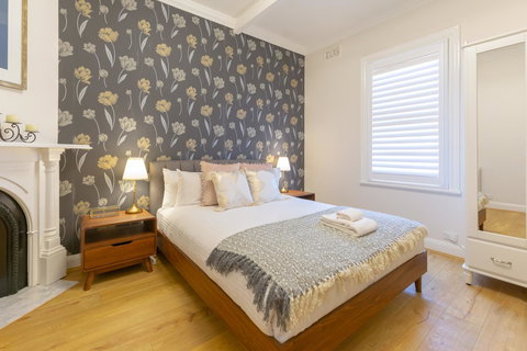 Heritage Townhouse Near Harbour Bridge - New South Wales Tourism  36