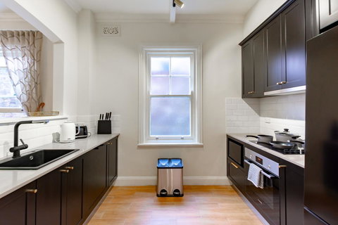 Heritage Townhouse Near Harbour Bridge - New South Wales Tourism  34