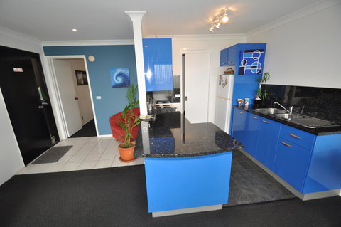 Beachfront Apartments - New South Wales Tourism  7