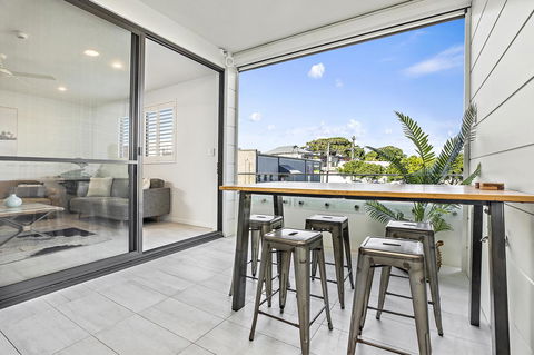 Rockpool 2 Sawtell Beach - Just Steps To Restaurants And 2 Min Stroll To Beach! - New South Wales Tourism  5