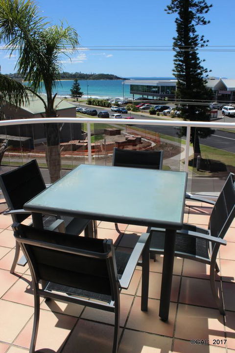 Mollymook Cove Apartments - New South Wales Tourism  5