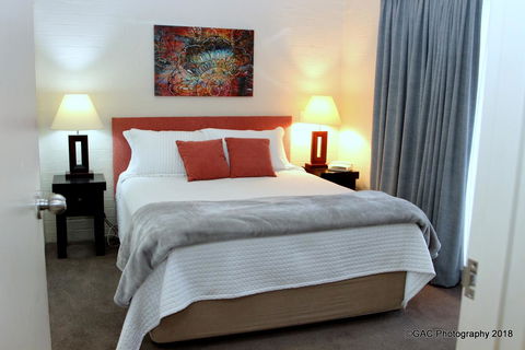 Mollymook Cove Apartments - New South Wales Tourism  4