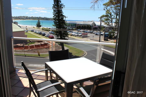 Mollymook Cove Apartments - New South Wales Tourism  7