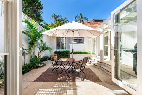 Kensington Self-Contained Modern House (89BROM) - New South Wales Tourism  3