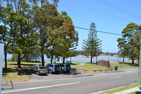Sundial Holiday Units - New South Wales Tourism  7