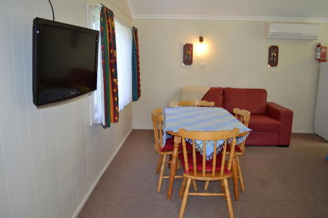 Sundial Holiday Units - New South Wales Tourism  21
