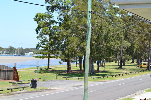 Sundial Holiday Units - New South Wales Tourism  5