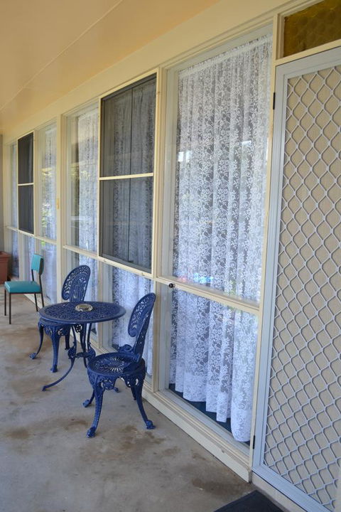 Sundial Holiday Units - New South Wales Tourism  23