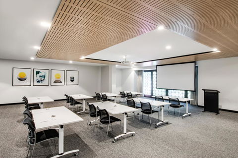 Vibe Hotel North Sydney - New South Wales Tourism  17