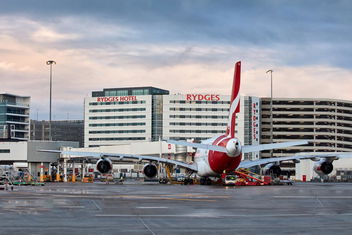 Rydges Sydney Airport Hotel with New South Wales Tourism 