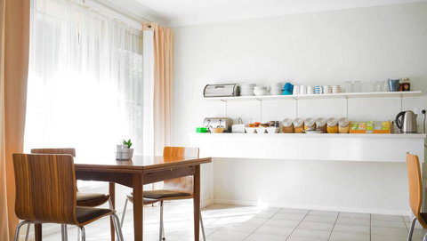 Almond Inn - New South Wales Tourism  8