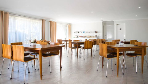 Almond Inn - New South Wales Tourism  7