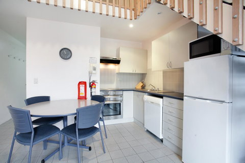 Lantern 1 Bedroom Balcony With Panoramic View - New South Wales Tourism  17