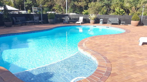 The Park Hotel Motel, Suffolk Park - New South Wales Tourism  0