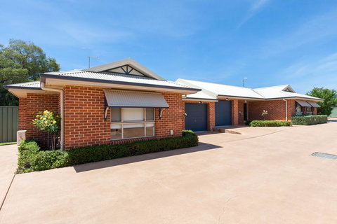 Colonial Court Villas - New South Wales Tourism  35