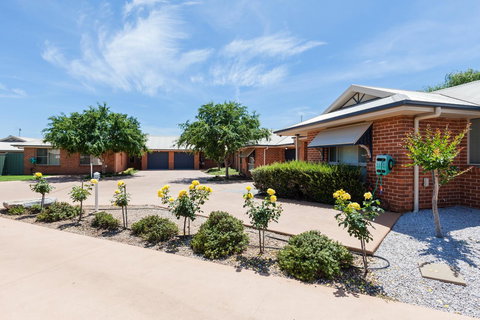 Colonial Court Villas - New South Wales Tourism  28