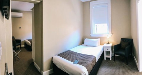 CH Boutique Hotel & Apartments, Ascend Hotel Collection - New South Wales Tourism  39