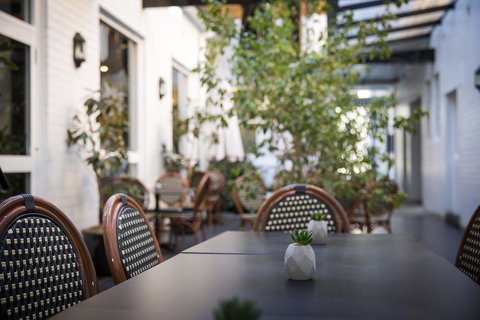 CH Boutique Hotel & Apartments, Ascend Hotel Collection - New South Wales Tourism  31