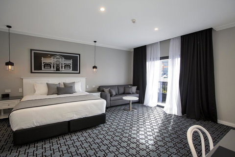 CH Boutique Hotel & Apartments, Ascend Hotel Collection - New South Wales Tourism  1