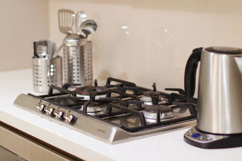 Modern & Cosy 2-Bedroom Apartment Hornsby - New South Wales Tourism  10