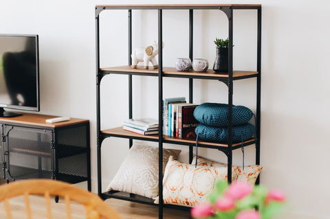 Modern & Cosy 2-Bedroom Apartment Hornsby - New South Wales Tourism  3