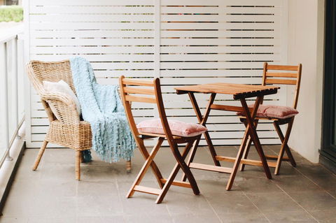 Modern & Cosy 2-Bedroom Apartment Hornsby - New South Wales Tourism  13