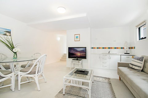 Gosamara Apartments - New South Wales Tourism  19