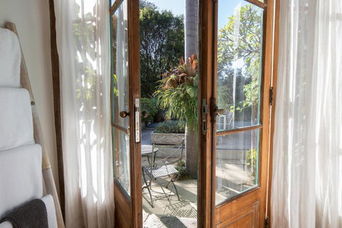 Bondi Beach House - New South Wales Tourism  20