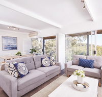 Bright and Spacious Family Home With Leafy Deck - New South Wales Tourism 