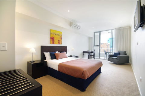 Macquarie Waters Boutique Apartment Hotel - New South Wales Tourism  27