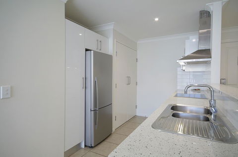Macquarie Waters Boutique Apartment Hotel - New South Wales Tourism  23