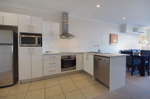 Macquarie Waters Boutique Apartment Hotel - New South Wales Tourism  18