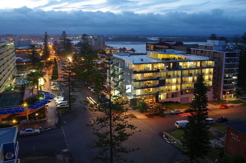 Macquarie Waters Boutique Apartment Hotel - New South Wales Tourism  1