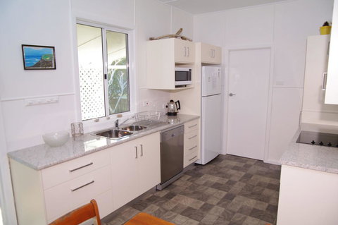 Fleur Cottage, 7 Willow Street - New South Wales Tourism  7