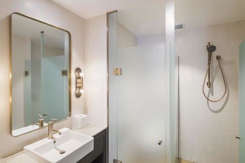 The William Inglis Mgallery - New South Wales Tourism  40