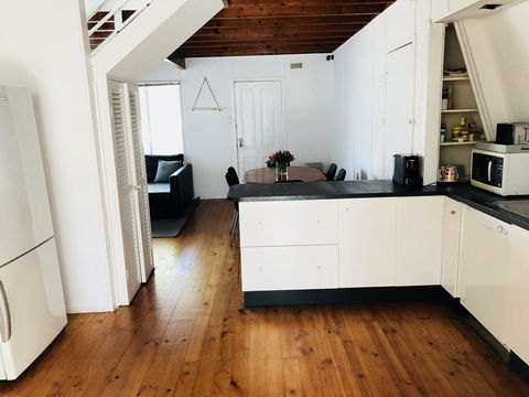Little Blue Beach House - New South Wales Tourism  10