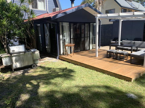 Little Blue Beach House - New South Wales Tourism  16