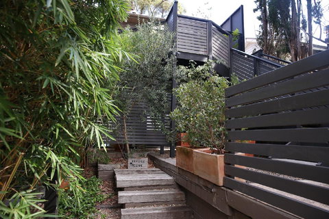 Refuge Cove On Pittwater - New South Wales Tourism  2