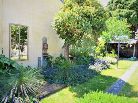 Apple Tree Cottage - New South Wales Tourism  23