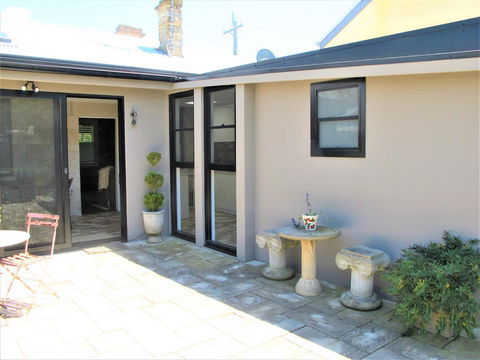Apple Tree Cottage - New South Wales Tourism  30